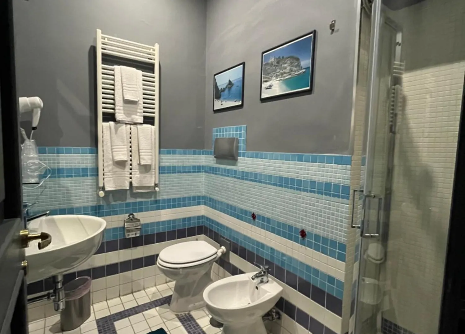 Naples Luxury Suites B&B 0*,  Itálie